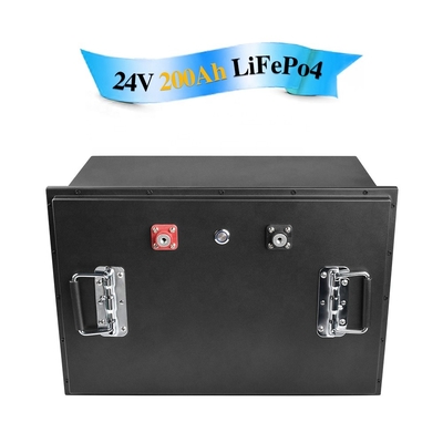 Sistemas de almacenamiento de energía solar de las células de la batería 24v 200ah de la prenda impermeable Lifepo4 IP67
